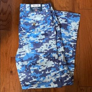 NWT vineyard vines 30x30 mens